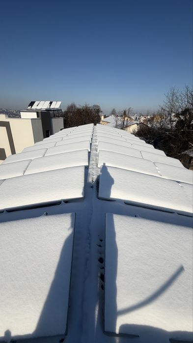 ошищення сонячних панелей від снігу,альпенист оренда страховки системи