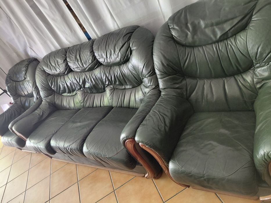 Vendo conjunto de 3 solfas em pele