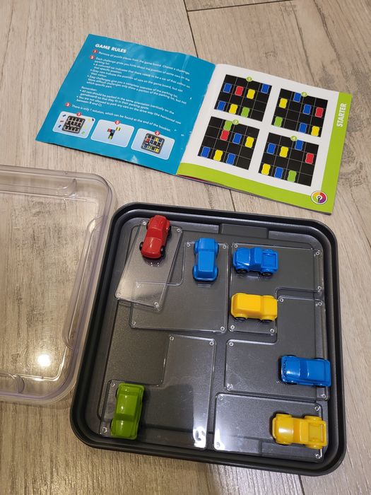 Головоломка IUVI Games Smart Games Parking Puzzler