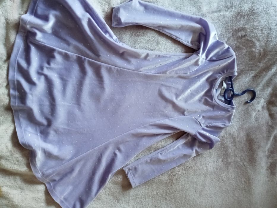 Sukienka z długim rękawem na 8-9 lat