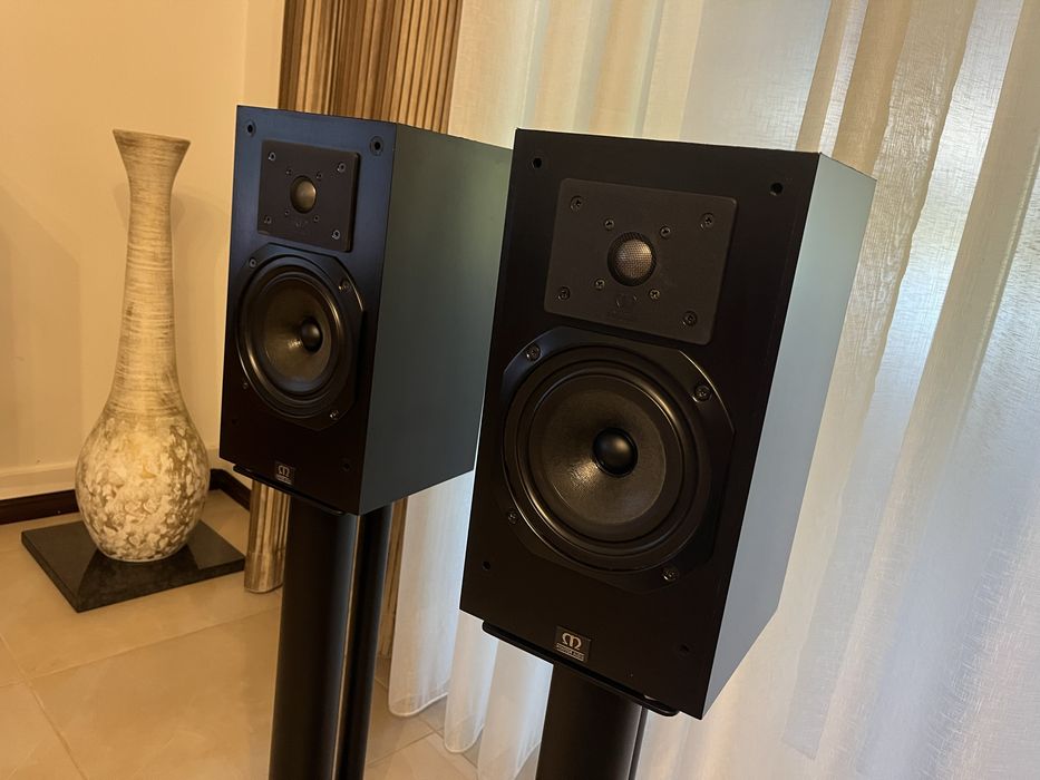 Colunas Monitor Audio Monitor 9