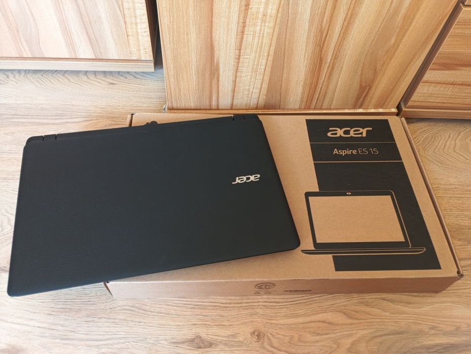 Laptop Acer Aspire Ekran 15,6",kompletny i  zadbany + gratisy