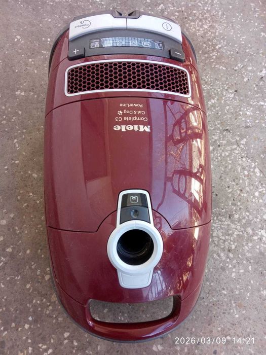 Пилосос   Miele .8390