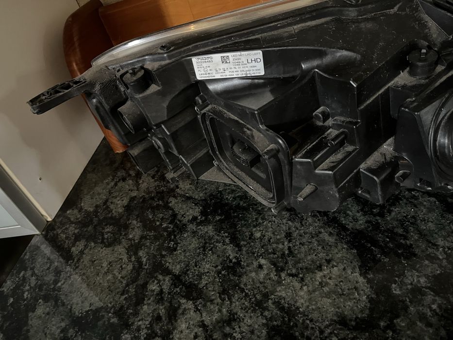 Óticas para Volvo V40