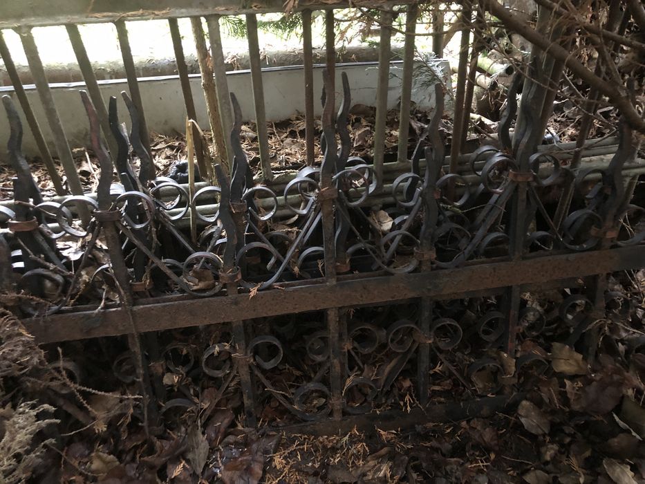 Кована огорожа. Забор паркан перила поручень оградка декоративна ковка