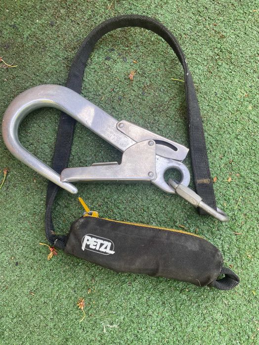 Zawiesie z hamulcem Petzl.