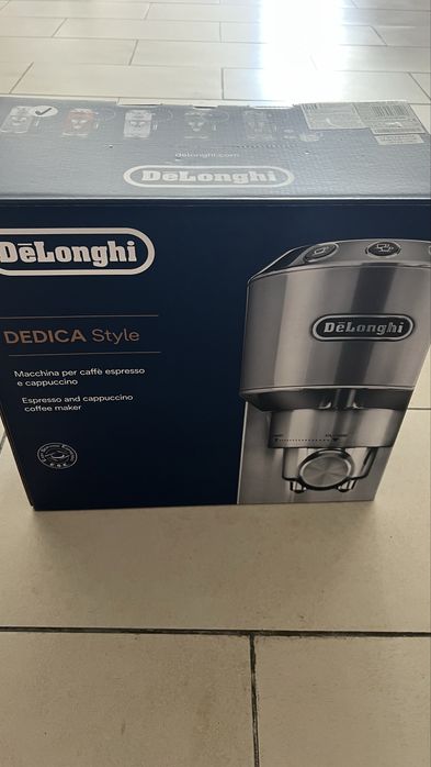 Máquina de Café Manual DELONGHI Dedica Style EC685.M (15 bar - Cinzento)