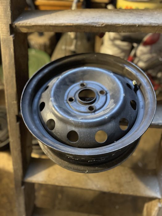 Резина Goodyear летняя 185/60 R14