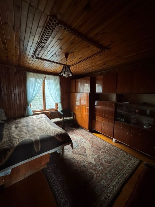 Дача зі Зручностями, Каміном та Грубою