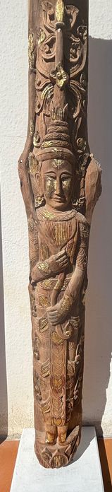 Grande Escultura Arquitetónica em Madeira Dourada – Myanmar (Birmânia?)