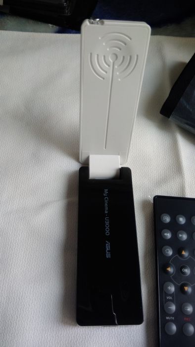 Antena portatil Asus digital My Cinema U3000