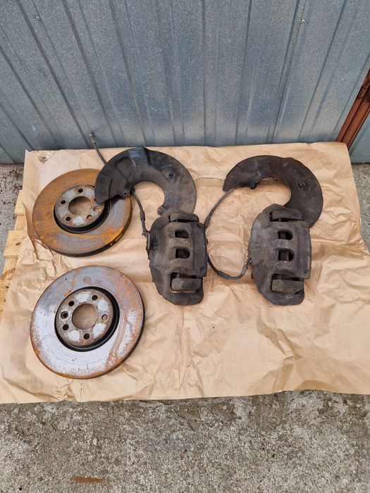 Zaciski hamulcowe biturbo vw t6 t5 komplet