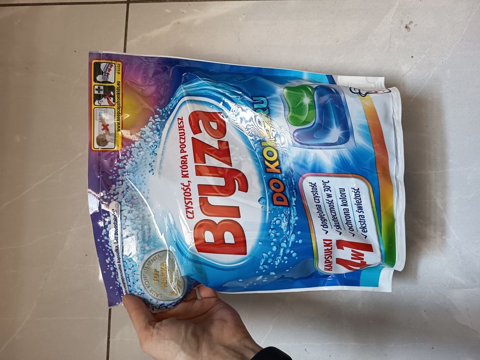 Kapsułki do prania Bryza kolor 50 szt