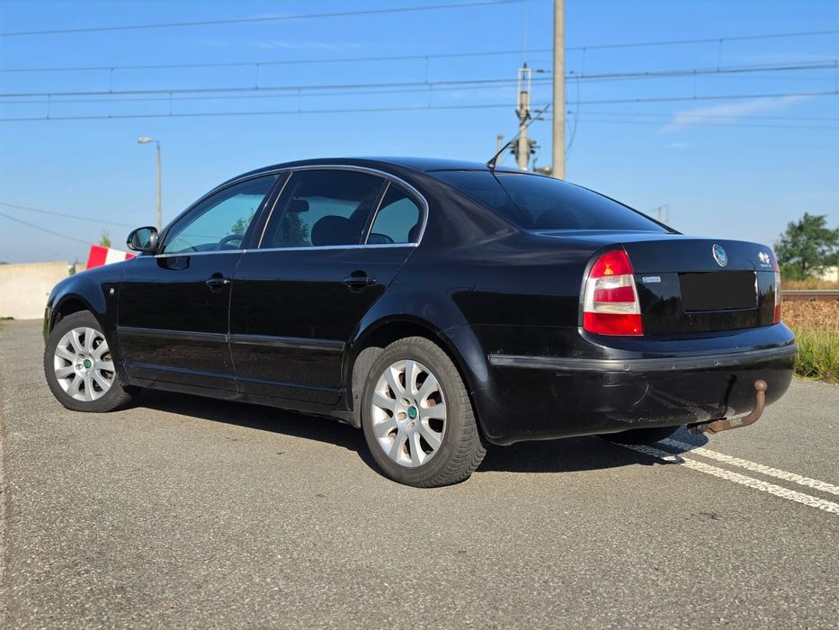 Sprzedam Skoda Superb1.    2.0 140km