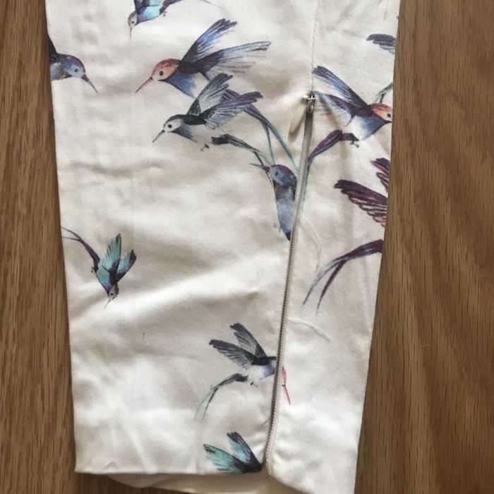 Calças brancas linho e estampada