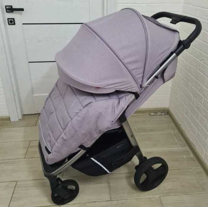 прогулянкова коляска