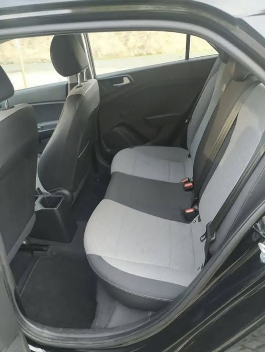Hyundai I20 - Ano 2015 - gasolina - 5 lugares