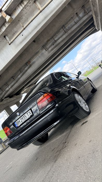 Продам BMW e39 2.5