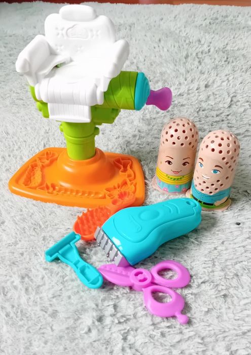 Zestaw PlayDoh akcesoria fryzjer dużo elementów ciastolina plastelina