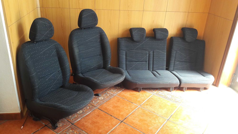 Conjunto de Bancos com airbags RENAULT CLIO II 1.2 16V 2002