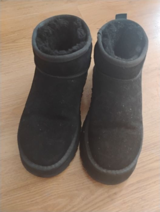 Buty UGG czarne  roz. 40