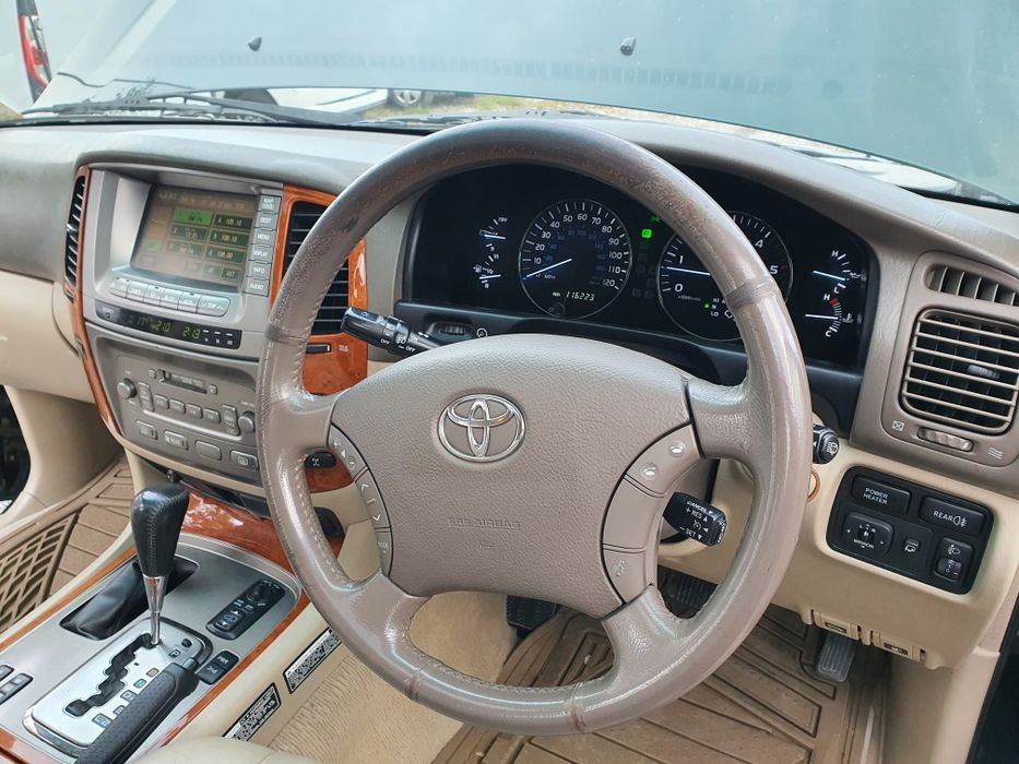 Toyota Land Cruiser