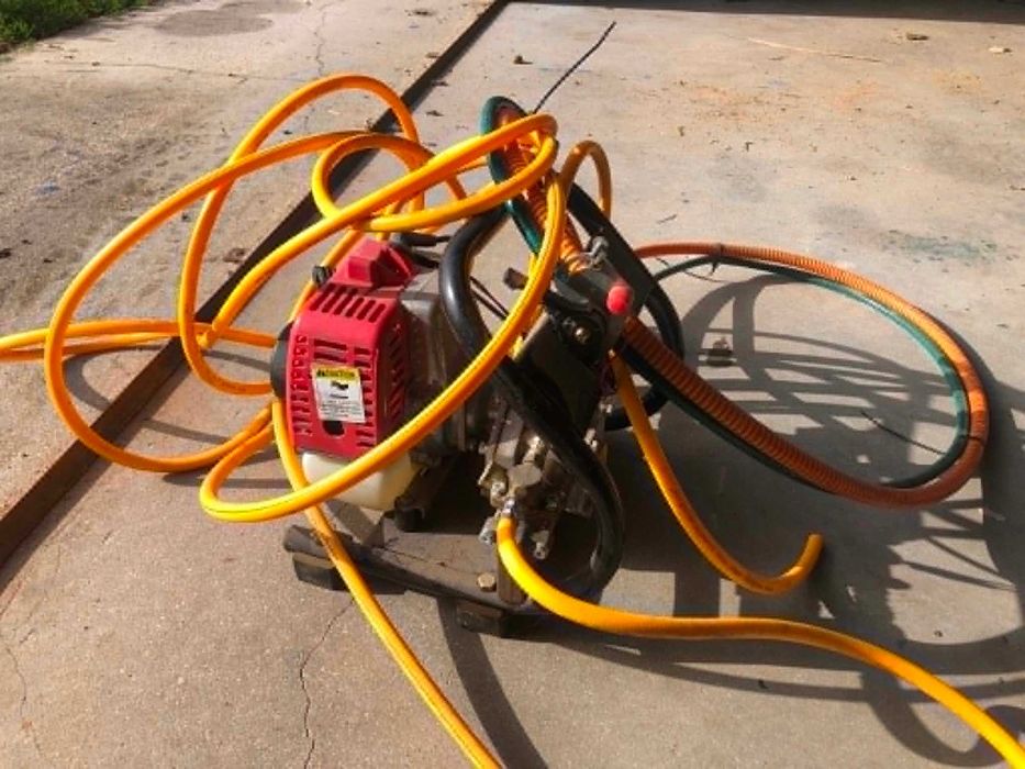 Equipamento para cura. Motor a 2 tempos