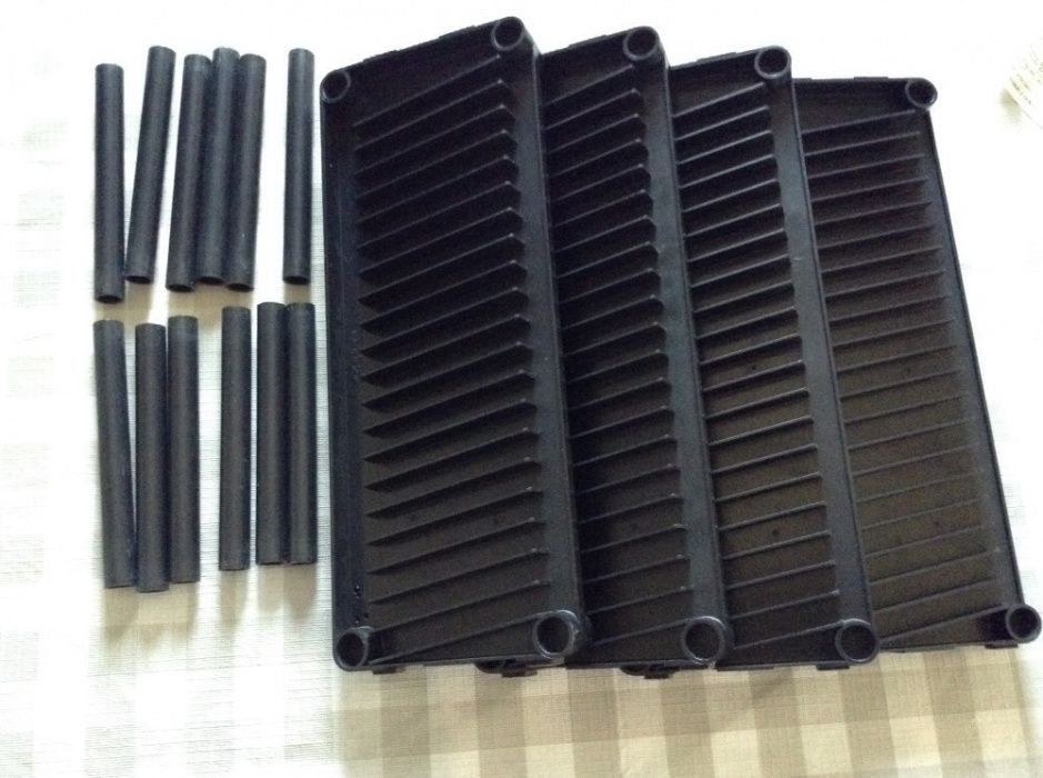 Suporte para CD (máx. 60 CD)