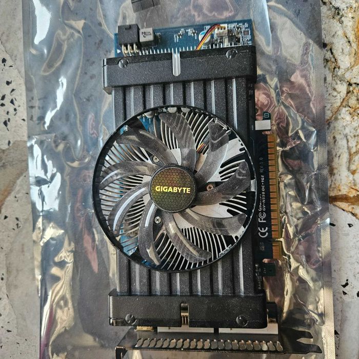 Gigabyte GeForce GTX 550 Ti 1 GB GDDR5