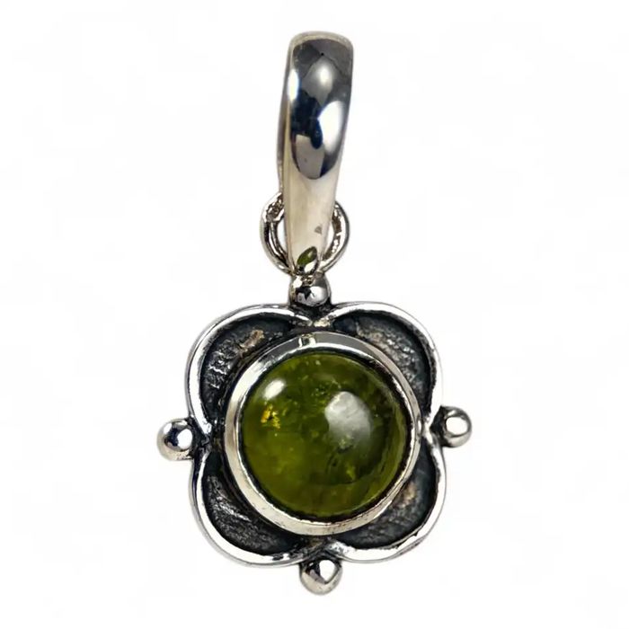 BORGIA, srebrny wisiorek, peridot Ag 925/1000