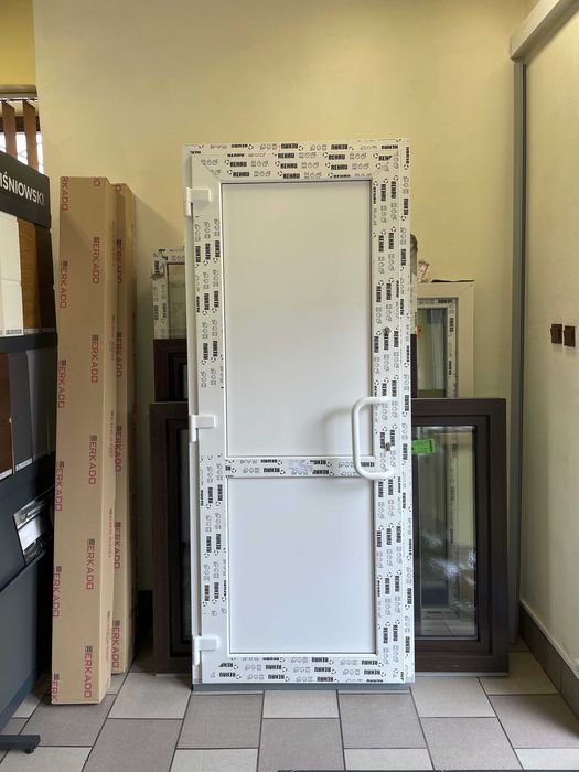 Drzwi wejściowe PCV REHAU 920x2220mm kolor biały panel lub szyba