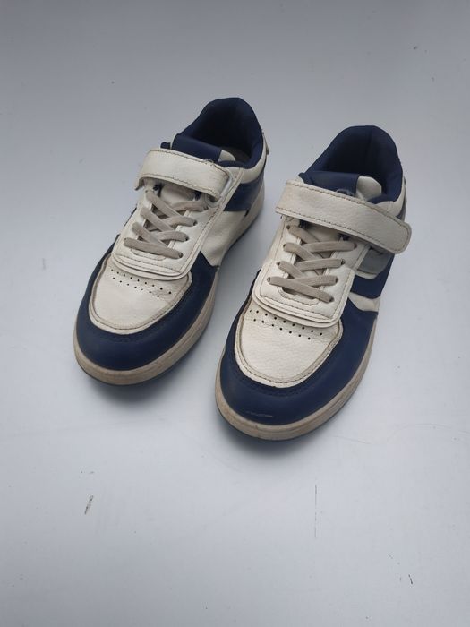 Кроссовки подростковые