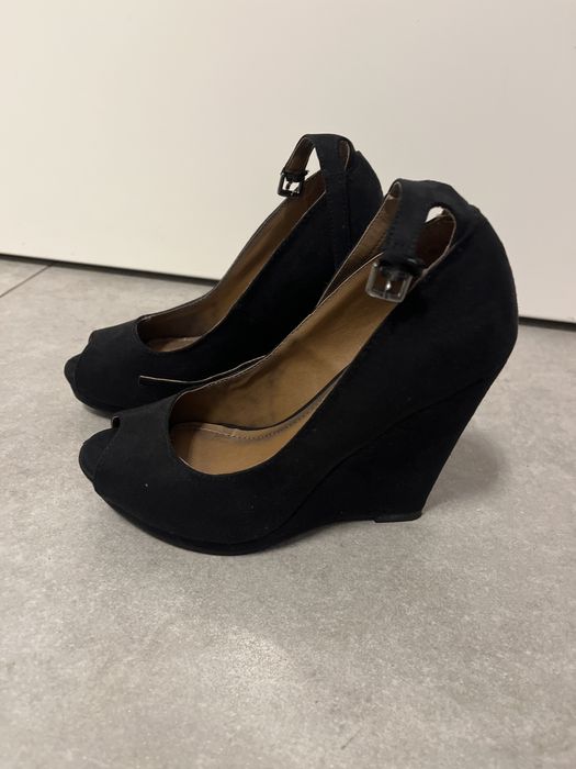 Buty na koturnie r 35