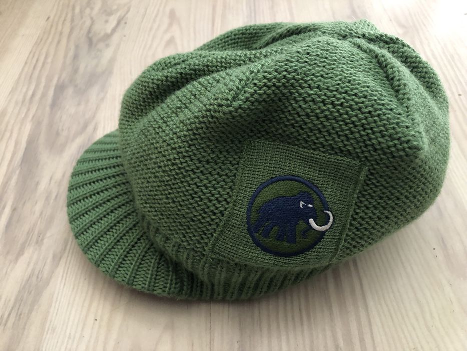 Mammut шапка з козирком