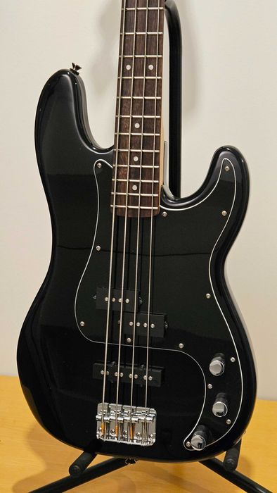 Baixo Fender Squier Precision Bass PJ Affinity