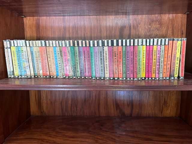 Lot 65 Books — Vampire Collection — Livros do Brasil (Classic Crime Fiction)