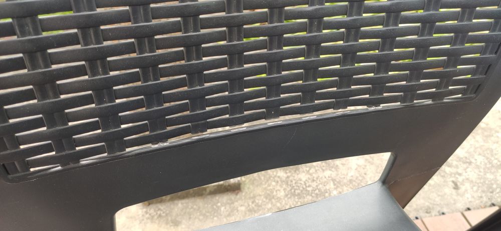 Cadeiras e mesa de jardim