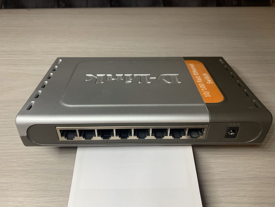 Комутатор D-Link