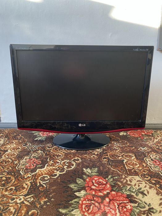 Telewizor lcd LG 20 cali