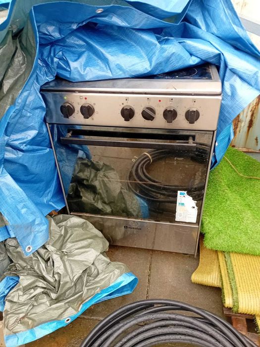 Placa de fogão elétrica combinada com forno vitrocerâmico