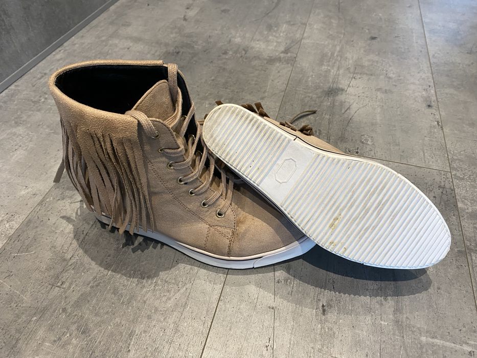 Botki z frędzlami rozmiar 41 Lu Boo