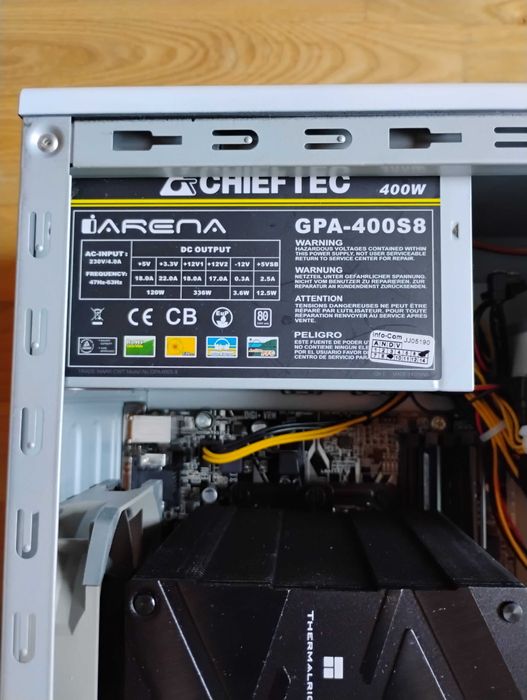 RETRO / SLEEPER PC – i5-7400 + RX 470 4GB + 16GB RAM – klasyczna biała obudowa