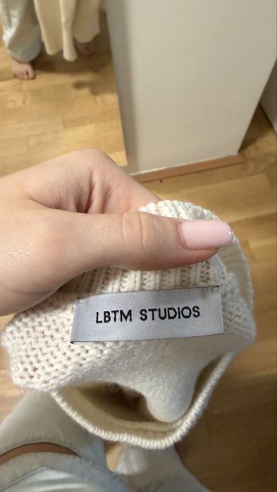 Lbtm studios светр/джемпер Eli молочний