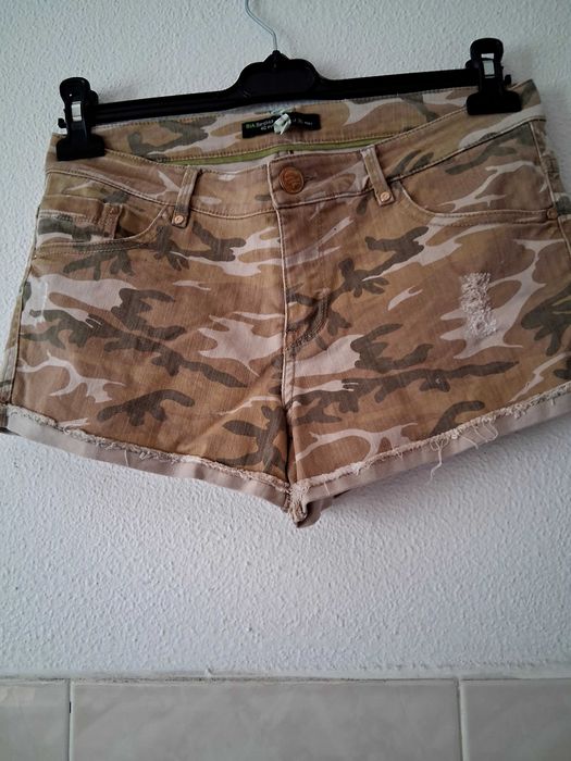 Short Denim,top Stradivarius e short Bershka.