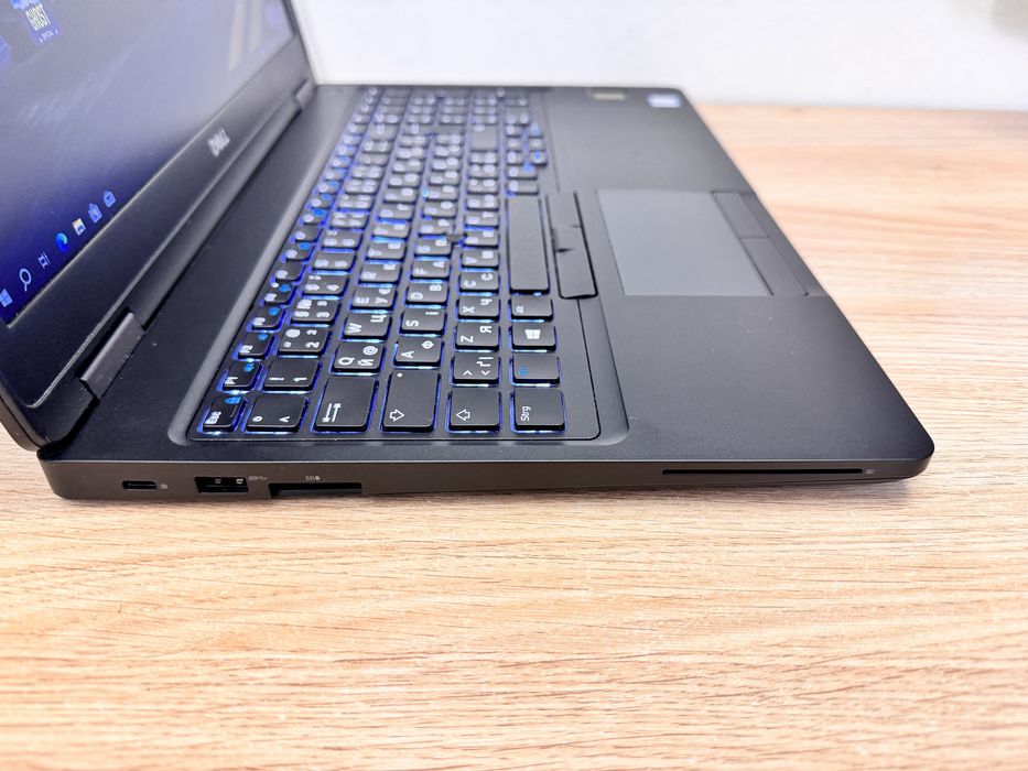 15.6”FHD IPS Dell Latitude 5590 i7-8650/8-16/256 nVidia mx130