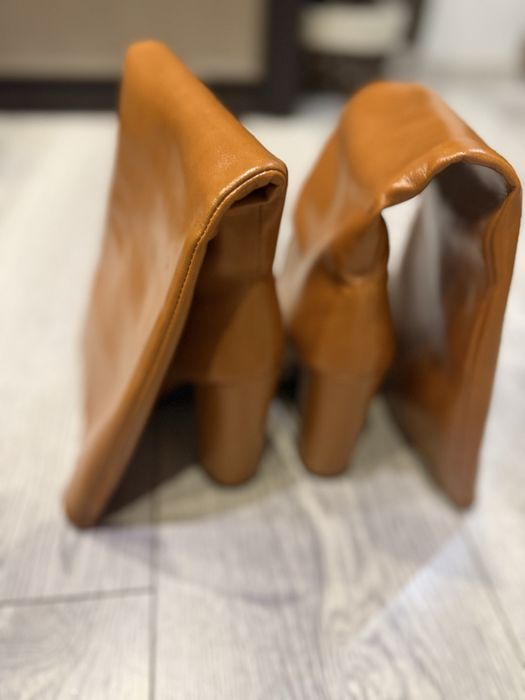 Продам брендові сапожки