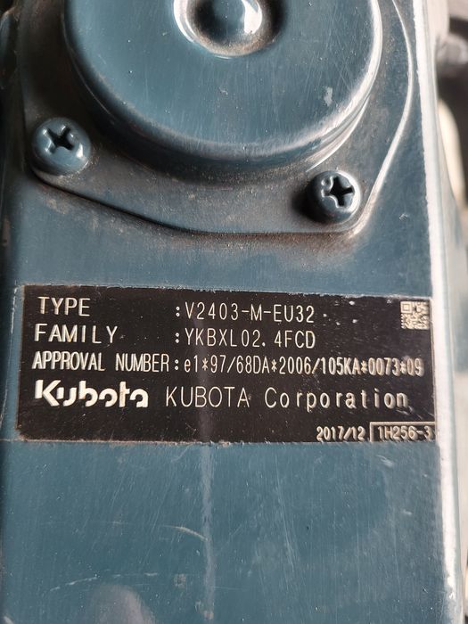 Silnik Kubota V2403
