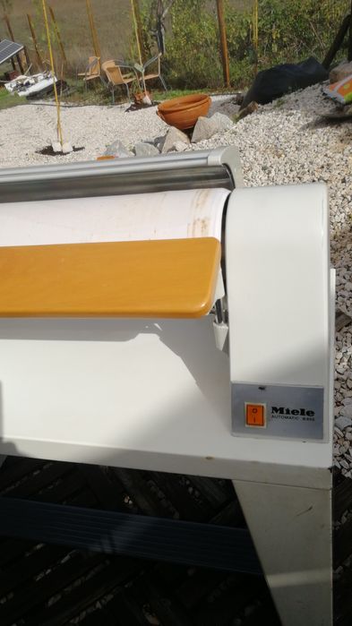 Calandra, máquina  de passar lencois