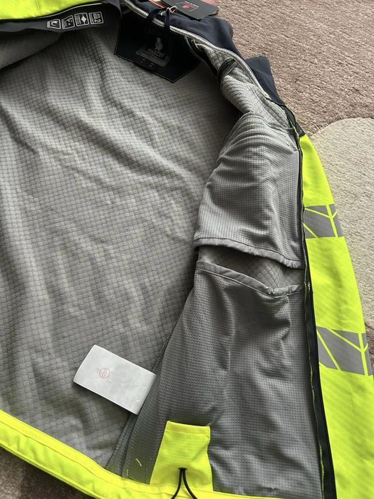 Робоча куртка mascot софтшел