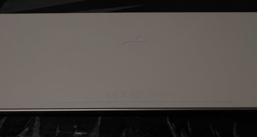 Apple Magic Keyboard A2450, oryg. pudełko, 100% sprawna